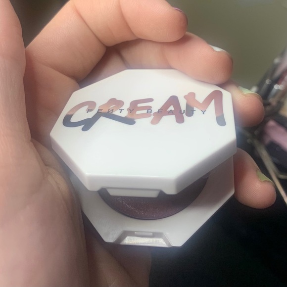 Fenty Beauty Cheeks Out Cream Blush in “Cool Berry” - Picture 6 of 6